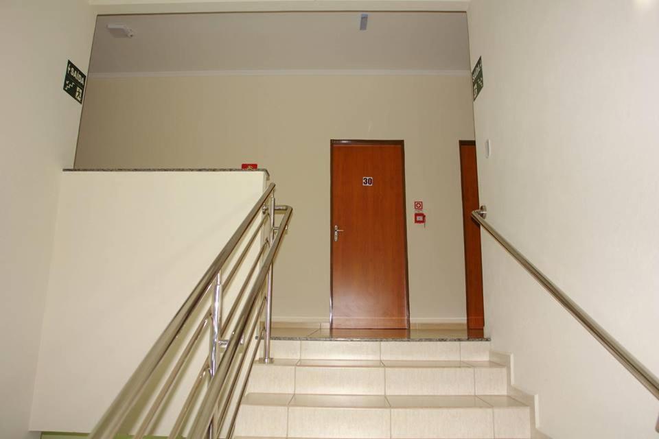 Casas Novas Hotel Penápolis Exterior foto